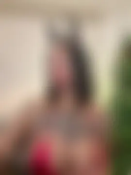 Rae_Lil_White's Live Sex Cam Show