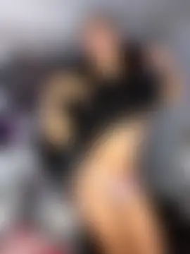 maisie_goldxx's Webcam Show