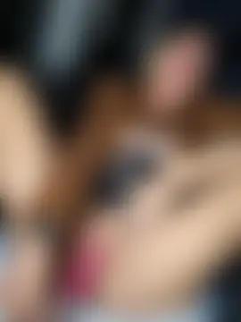 SheIsSomething's Webcam Show