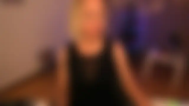 sexmom8's Live Sex Cam Show