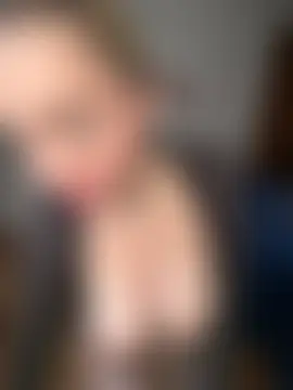 Alirawrz's Live Sex Cam Show