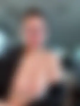 FreakyDreama's Live Sex Cam Show