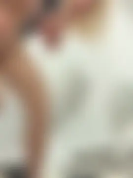 kira_mia's Live Sex Cam Show