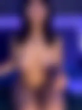 YumiLux's Live Sex Cam Show