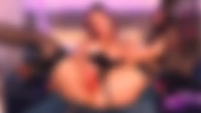 Victoria__Queen's Live Sex Cam Show