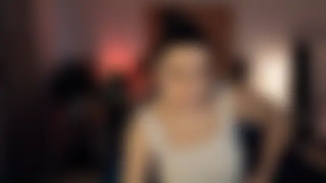 Ellie-Elizabeth's Live Sex Cam Show