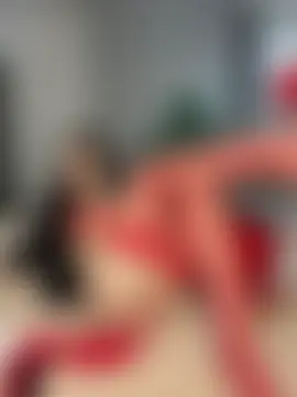 CurlyLara's Live Sex Cam Show