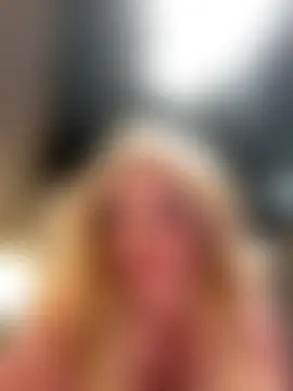 docmilf12's Webcam Show