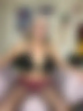 TrenaAnne's Live Sex Cam Show