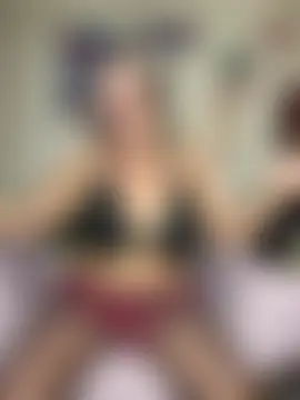 TrenaAnne's Webcam Show