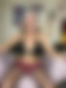 TrenaAnne's Live Sex Cam Show