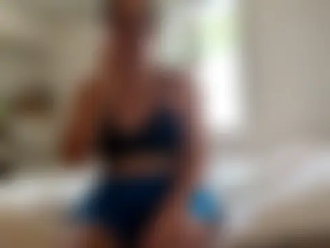 Erikaz2025's Webcam Show