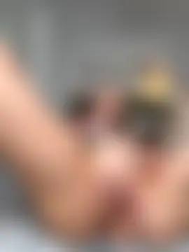 mc-Olivia's Live Sex Cam Show