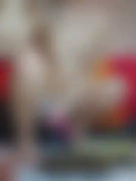 biondinaone's Live Sex Cam Show