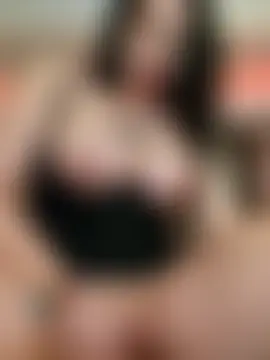 BustyVampyre's Webcam Show