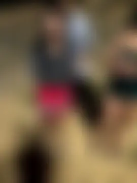 royalgirls_x's Webcam Show