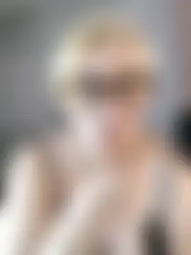 Pumabionda's Live Sex Cam Show