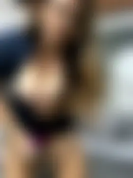 RosaliaVicky's Webcam Show