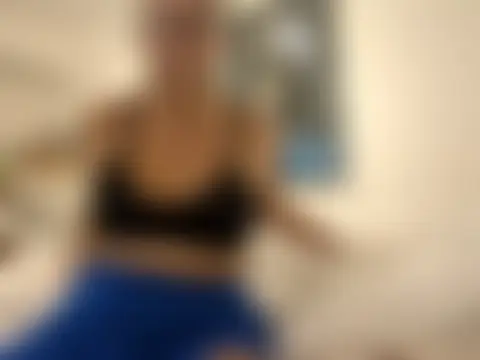 Erikaz2025's Webcam Show