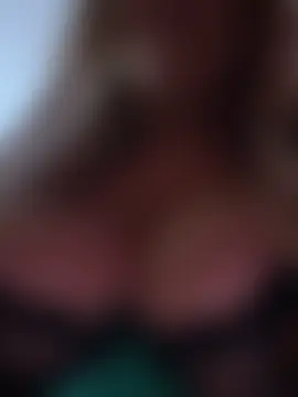 LittleMissEeve's Live Sex Cam Show