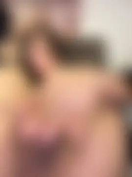 SQUIRTINGQUEEN11's Webcam Show