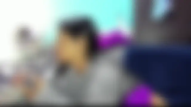 LazyandSniffer28's Webcam Show