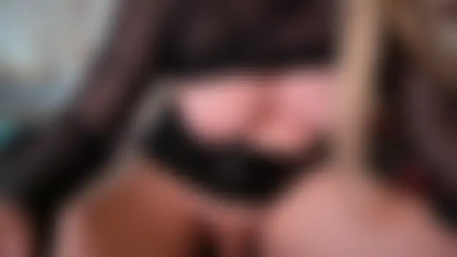 iam_valentinadoll's Webcam Show