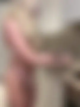 SexySaraxxoo's Live Sex Cam Show