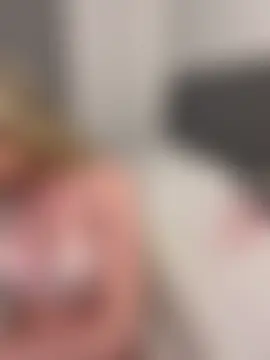 SexySaraxxoo's Live Sex Cam Show