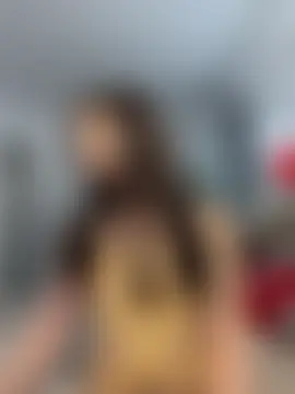 CurlyLara's Live Sex Cam Show