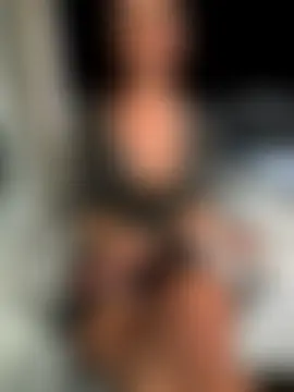 therealbeverlycious' Live Sex Cam Show