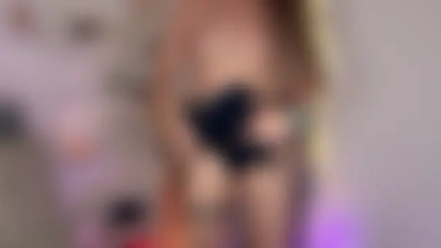 Velvetwitch87's Live Sex Cam Show