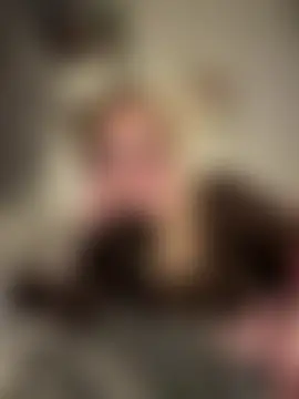 blondebitch2's Live Sex Cam Show