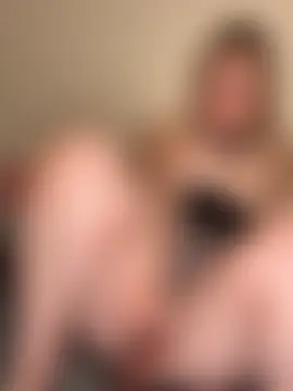 RebeccaSquirtsXXX's Live Sex Cam Show