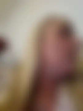 theblondecocklover's Live Sex Cam Show