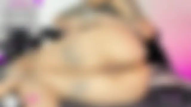 Krystal_x_Savage's Webcam Show