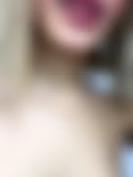 SweetBunnyGF's Webcam Show