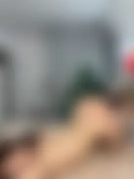 CurlyLara's Webcam Show