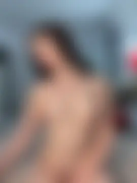 CurlyLara's Webcam Show