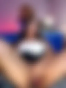 LunaRose5's Webcam Show