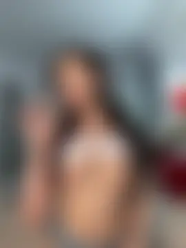 CurlyLara's Webcam Show