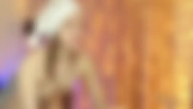 ur_shy_bambi's Live Sex Cam Show