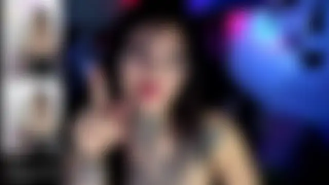 Zooee_01's Webcam Show