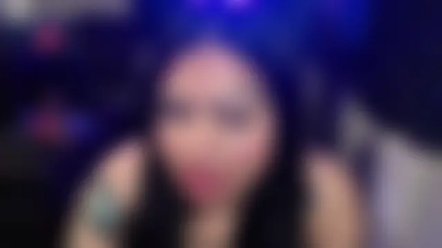 chicanachic13's Webcam Show