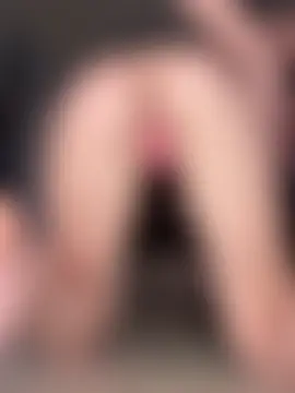 Adelina0001's Live Sex Cam Show