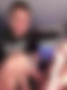 kevin_hotgirls' Live Sex Cam Show