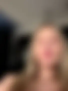 Adelina0001's Live Sex Cam Show