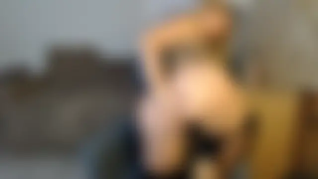 Mallinia's Live Sex Cam Show