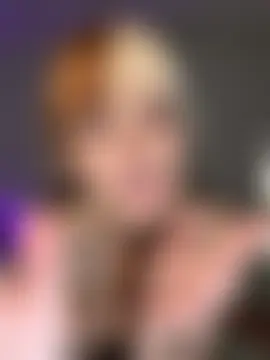 SallyDinosaur's Live Sex Cam Show