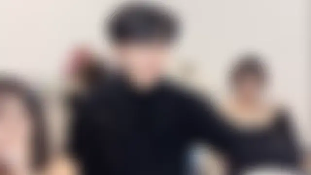 zhouzhou_YC's Webcam Show